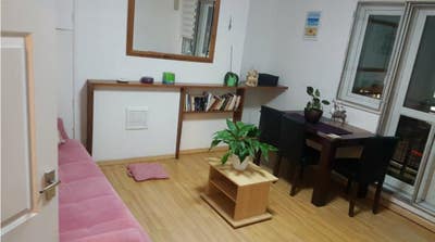Large Double-Bed in Greenwich close to town c Main Photo