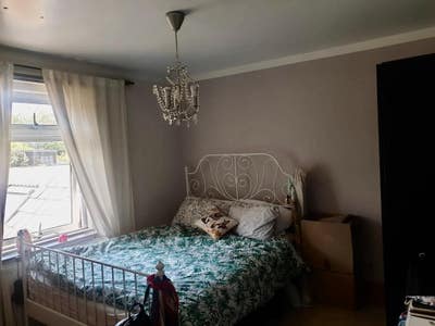 Double Bedroom in Semi Detached House Main Photo