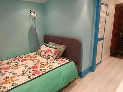 Small double ensuite room in shared house Main Photo