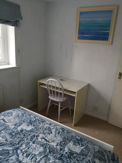 Room available in Lyneham - short term only Main Photo