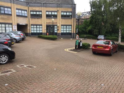 1 Bedroom flat Bath  close central location Main Photo
