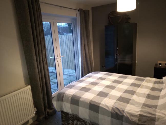 Double Bedroom, ensuite with French doors  Main Photo
