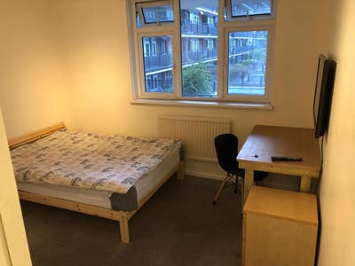 Big Double Room in Front of Bermondsey Tube Stn Main Photo