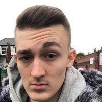 Professional Male seeks a single or double room Main Photo