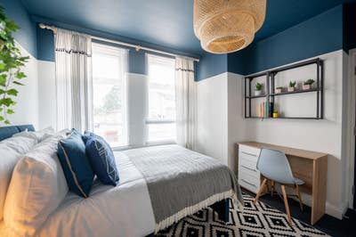 🌟 Luxury Double En-suite Room – Prime Location Main Photo