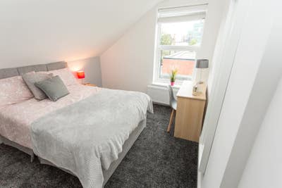 First Month Half Great Double Rooms - Great House! Main Photo