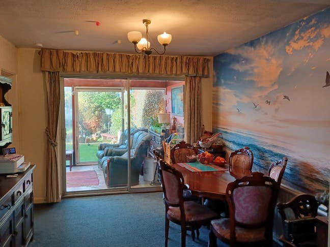  smart furnished rm,nice peaceful household  Main Photo