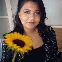 Professional, looking for airy studio  Main Photo