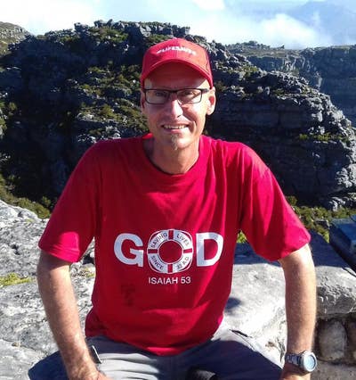 Seek furnished room to rent. Main Photo