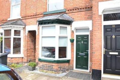 2-Bed Fully Furnished House in Clarendon Park Main Photo