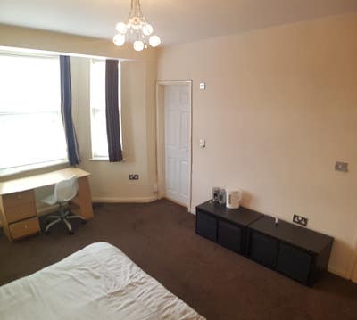 Amazing House, Facilities & Housemates - 5 Mins  Main Photo