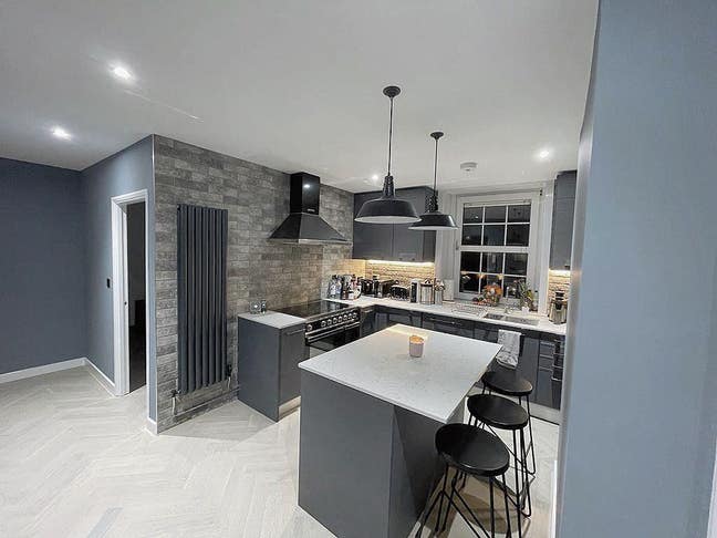 Where Luxury Meets Convenience-5 Dbl Rooms-Zone 2 Main Photo