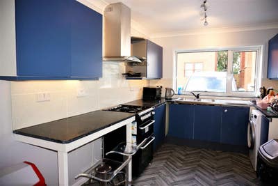 6 Nice Student Rooms, Canterbury,  from July 1st Main Photo