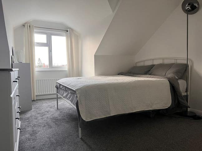Double attic room to rent Main Photo