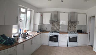 Bright & Spacious Ensuite Room for Rent – NW2 Main Photo