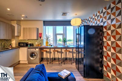 Shared Living on Another Level- Ensuite rooms   Main Photo