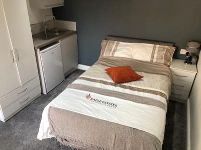 🦅Room to rent with kitchenette/ NN1 🦅 Main Photo