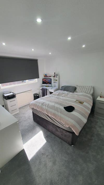 Double room to rent  Main Photo