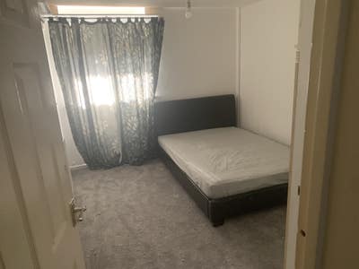 Large Double Room  Main Photo