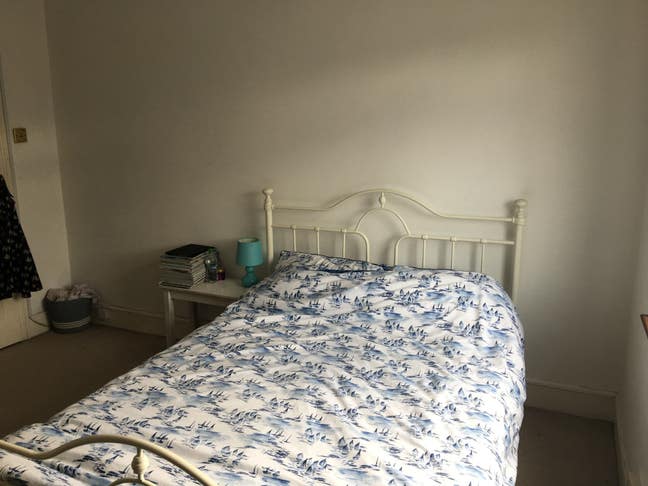 Bright double room available - Monday to Friday    Main Photo