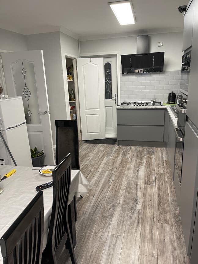 Double room to rent  Main Photo