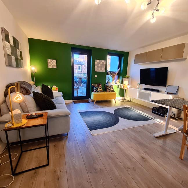 Double Bed Flat in Edinburgh: Sept-Oct Main Photo
