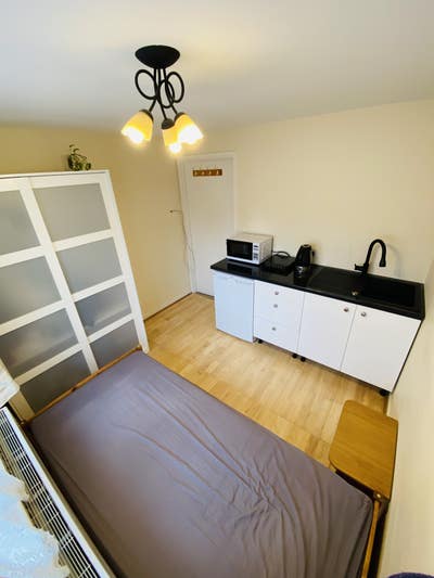 Great self-contained annexe with private access Main Photo