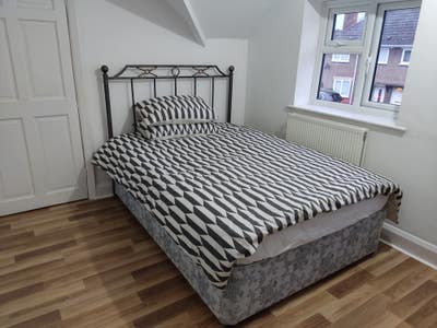 Double Room Fully Furnished for single occupancy Main Photo