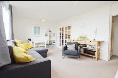 Comfortable  double room near town centre  Main Photo