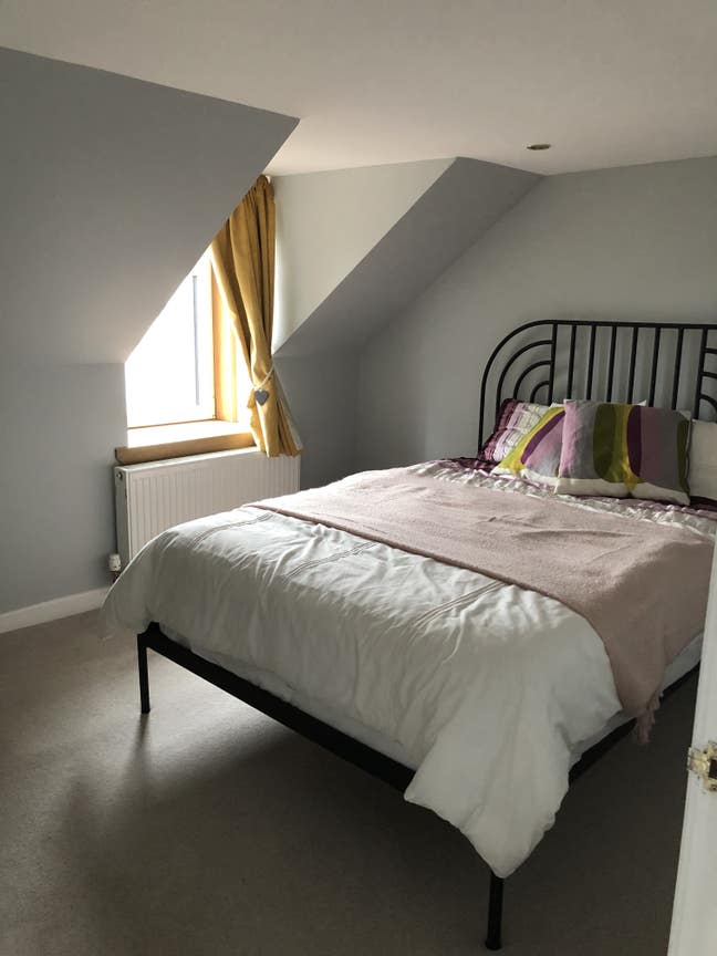 Double room in village near Perth Main Photo