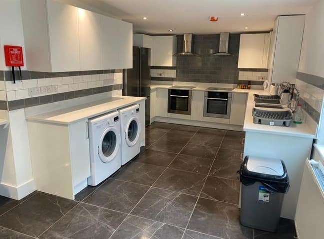 Double Room in House in Woolwich Main Photo