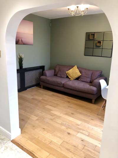 4 Double bedrooms close to YDH  Main Photo