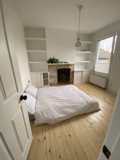 Bright spacious double room-15 mins from Stratford Main Photo