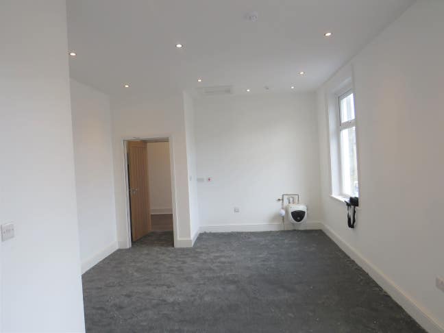Apartment Main Photo