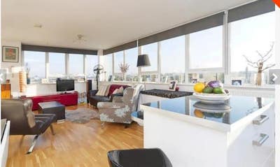 Modern 2 Bed Flat in great location  Main Photo
