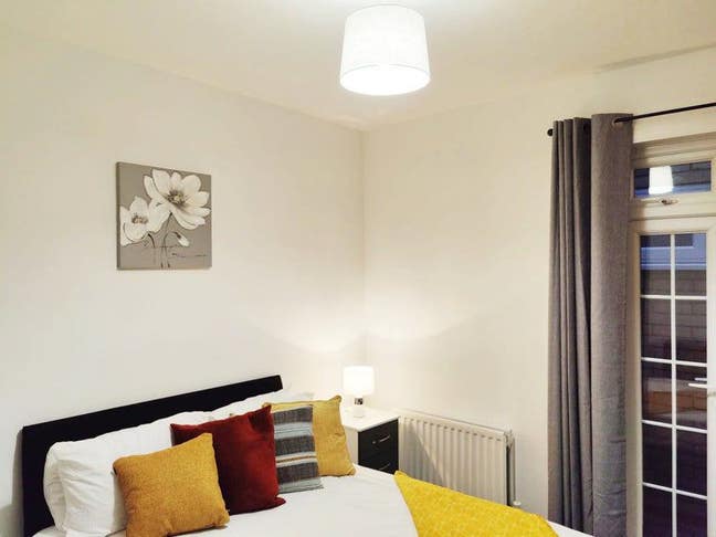 Large Double Room &pound;595- Free Street Parking- Males Main Photo