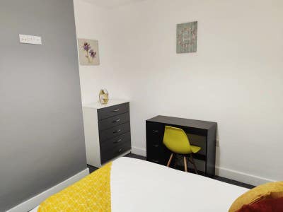 Large Double Room £595- Free Street Parking- Males Main Photo