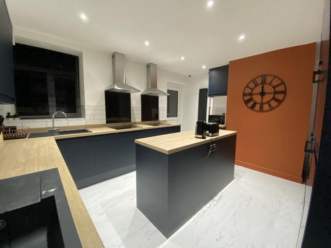 Beautiful & stylish shared house in Bolton Main Photo