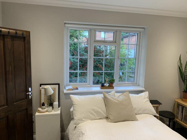 Double ROOM EnSuite Prime Location. Spacious Main Photo