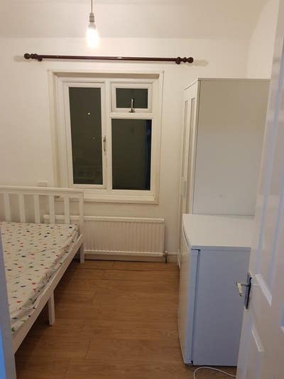7 mins walk from Harrow and Wealdstone station  Main Photo