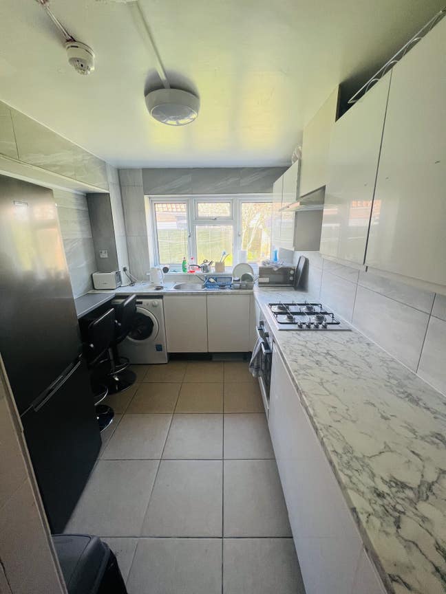 En-Suite Single Room Available with Big Garden🏠 Main Photo