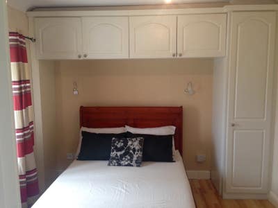 Double Ensuite Room - West Thamesmead Main Photo