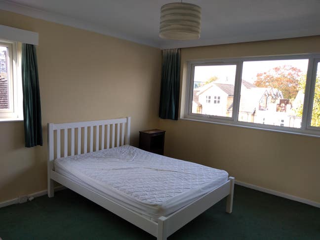Exceptionally Large Double Room Sutton House Share Main Photo