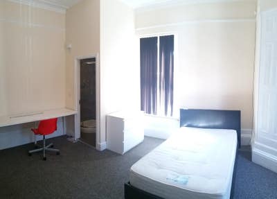 Suite Sized Bedrooms Available for Short Term Main Photo