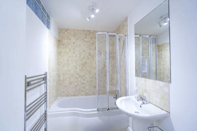 A Stunning Furnished Apartment Main Photo