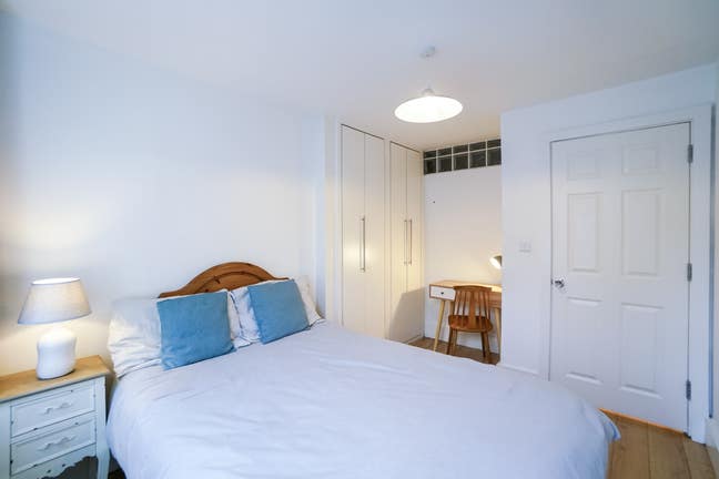 A Stunning Furnished Apartment Main Photo