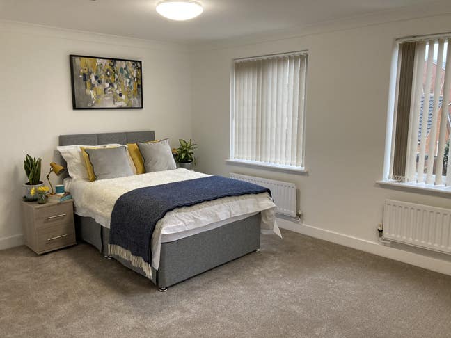 Violet Close - Luxury Executive Room with en-suite Main Photo