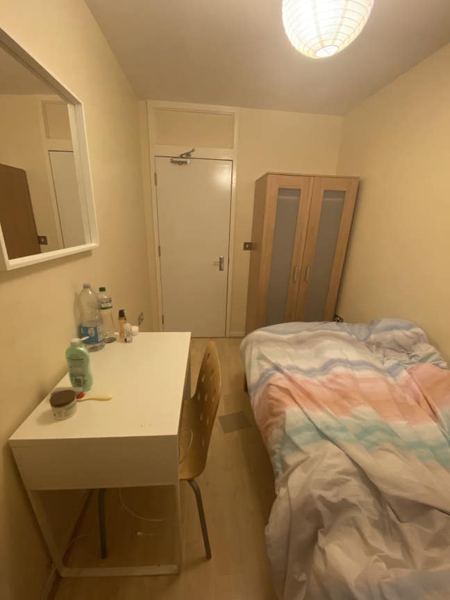 Single room Roehampton  Main Photo