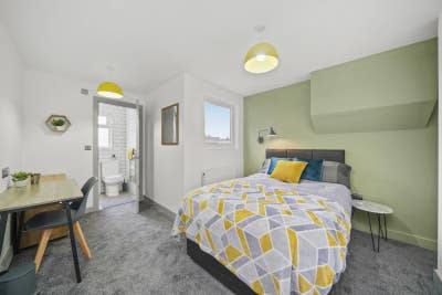 Double room en suite room available  Main Photo