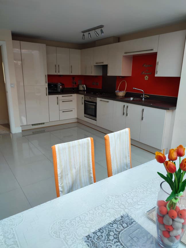 Rooms near Heathrow & Bath Road (live Out Landlord Main Photo